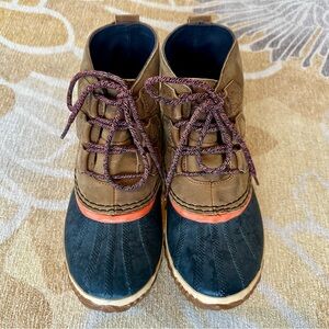 Sorel Brown and Black Winter Boots